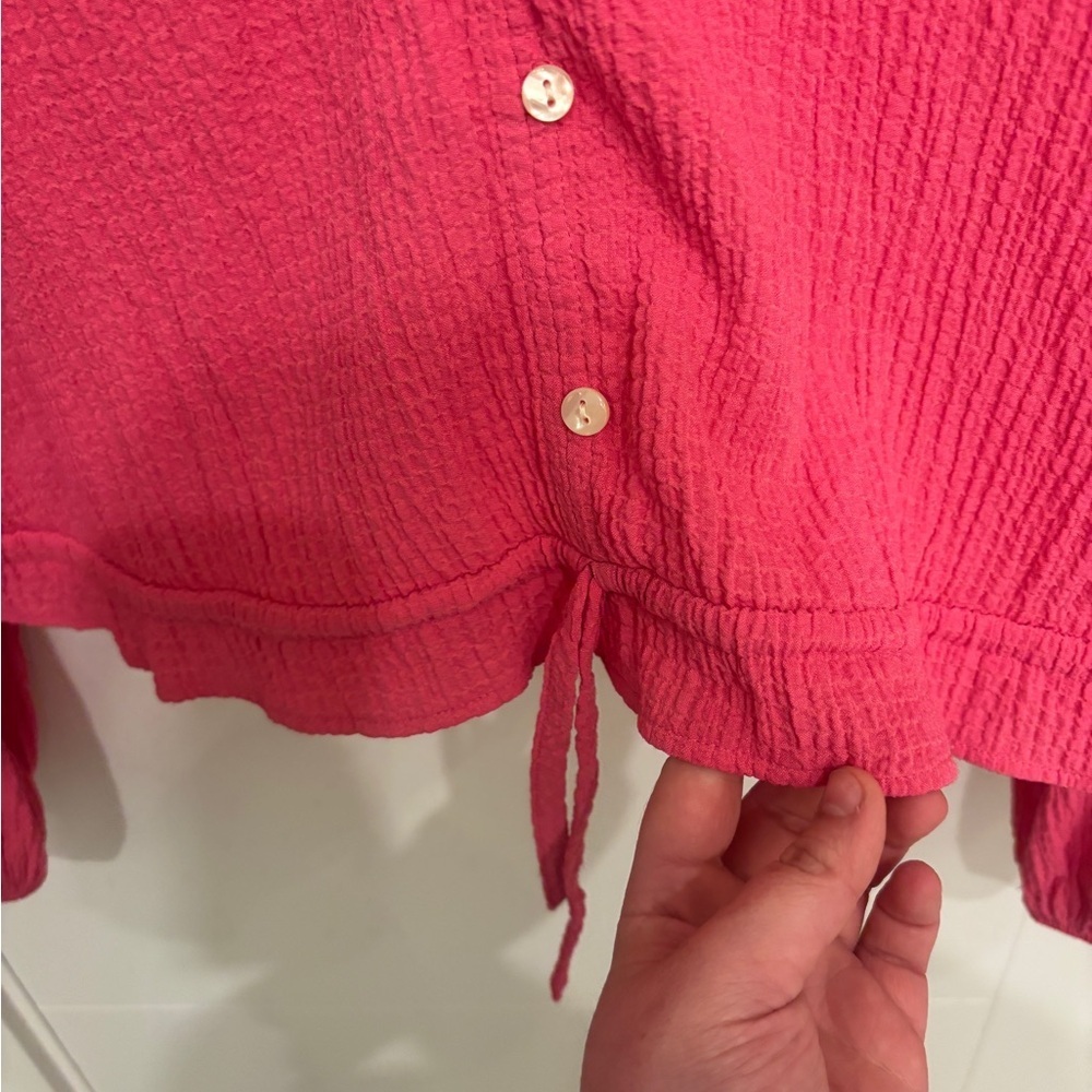 Reitmans Signature Pink Textured V-Neck Top - Picture 3 of 8